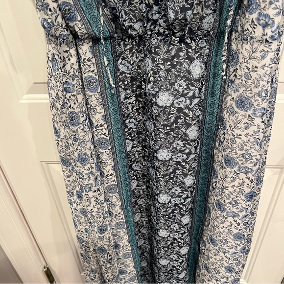 Blue White Floral Maxi Dress Boho Vneck Chiffon - Picture 3 of 7